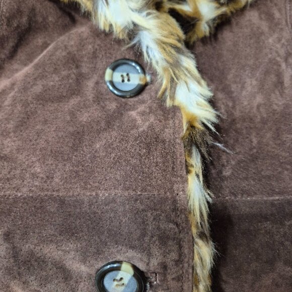 GUESS Women's Suede Leather Jacket with Animal Faux Fur Lining - NWT - M - Picture 7 of 9